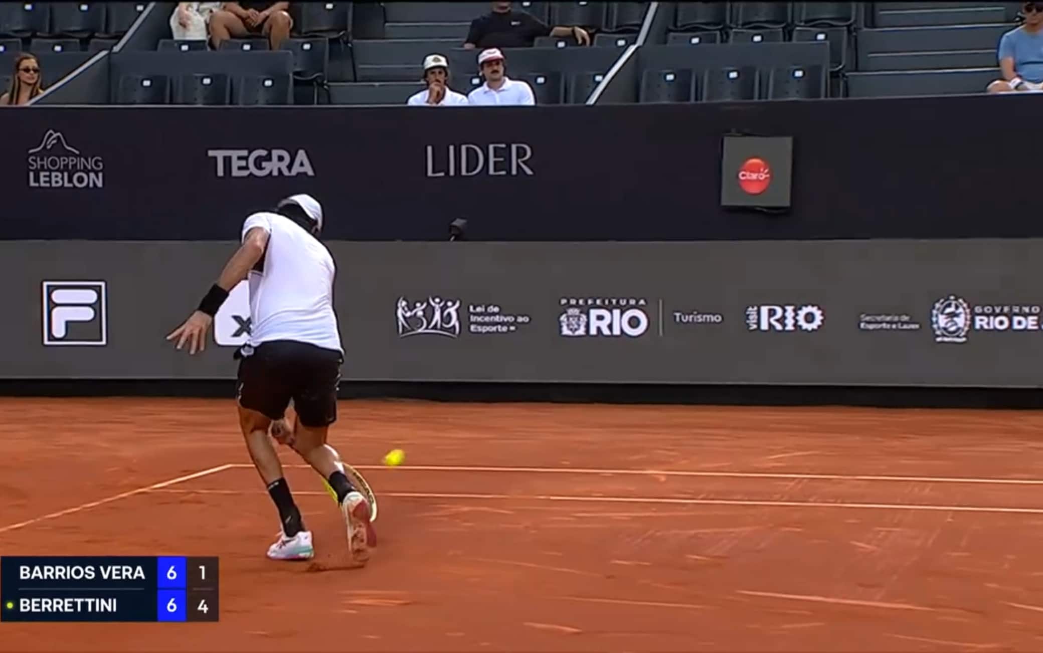 Berrettini show: 360° fantastico contro Barrios Vera!