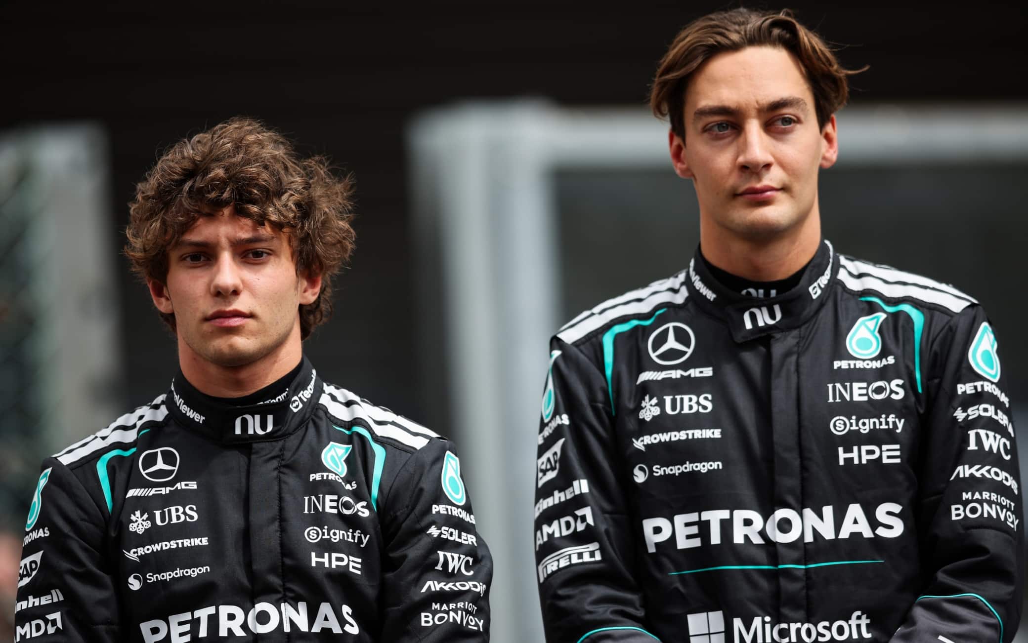 Russell: "Vorrei solamente avere la stessa macchina di Kimi". VIDEO