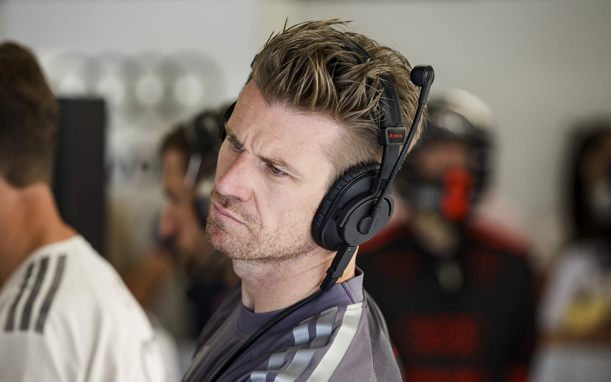 Hulkenberg, beffa clamorosa: un sasso spegne la sua Audi
