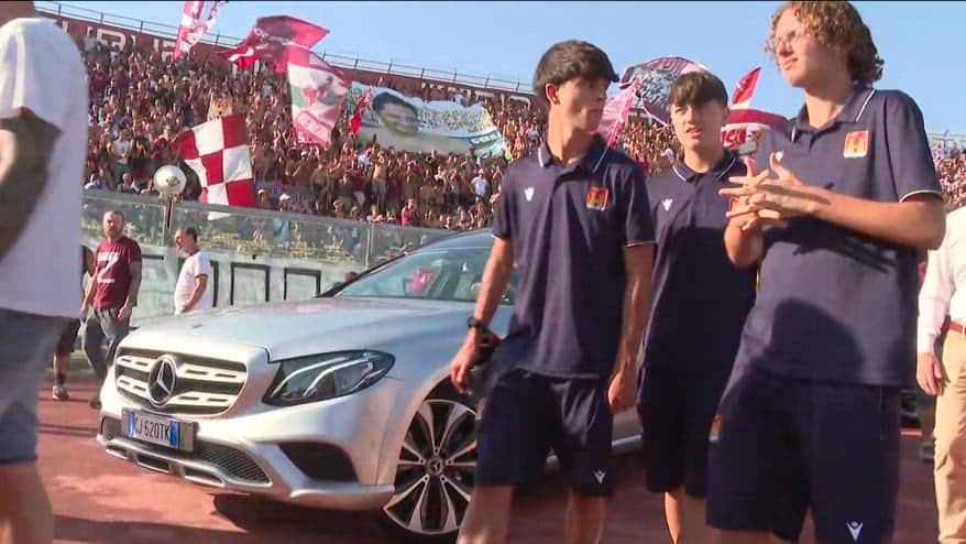 Igor Protti, l'ultimo giro di campo a Livorno