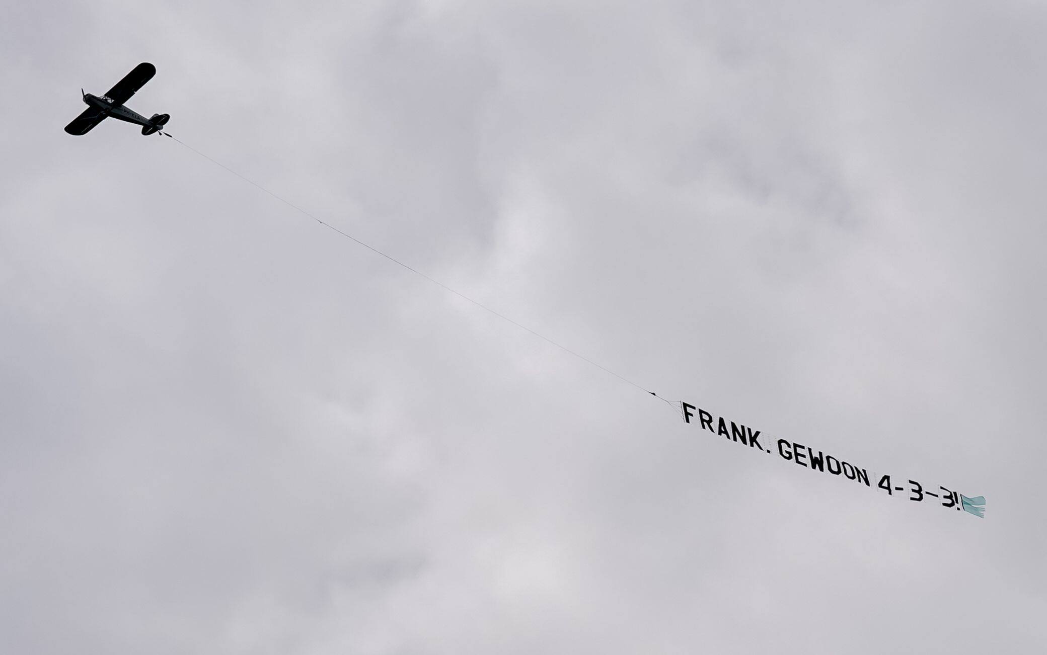 Olanda, dal cielo ecco il messaggio tattico per De Boer: "Solo 4-3-3"