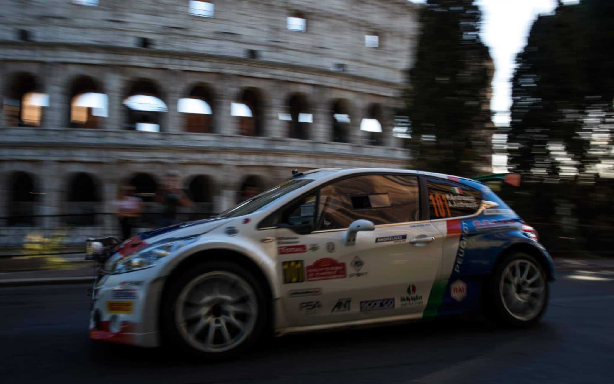 Rally, appuntamento a Roma: domenica in diretta su Sky! E c'è anche l'IndyCar