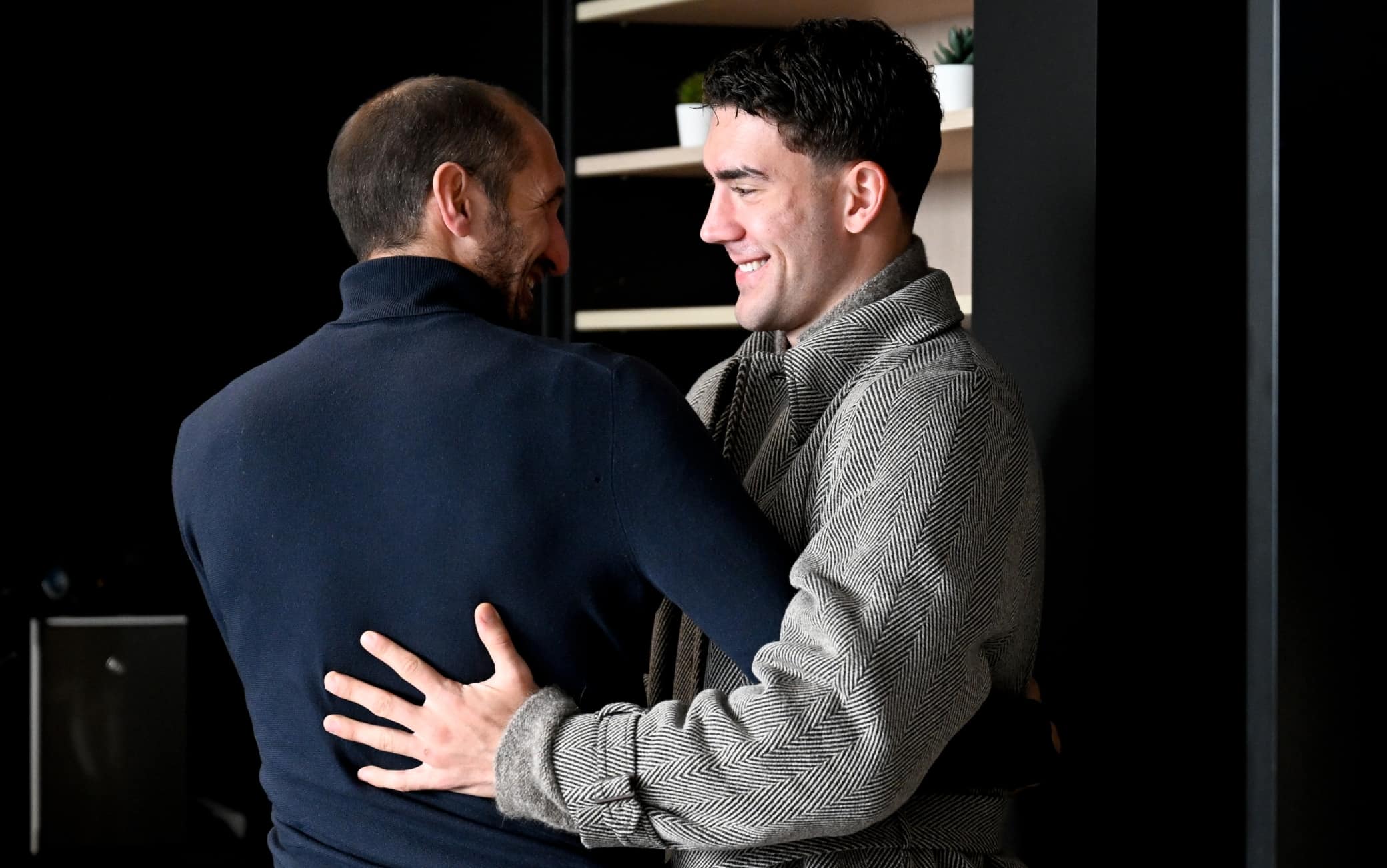 Vlahovic-Juventus, Chiellini conferma l'addio: "A queste cifre Dusan non resta in Italia"