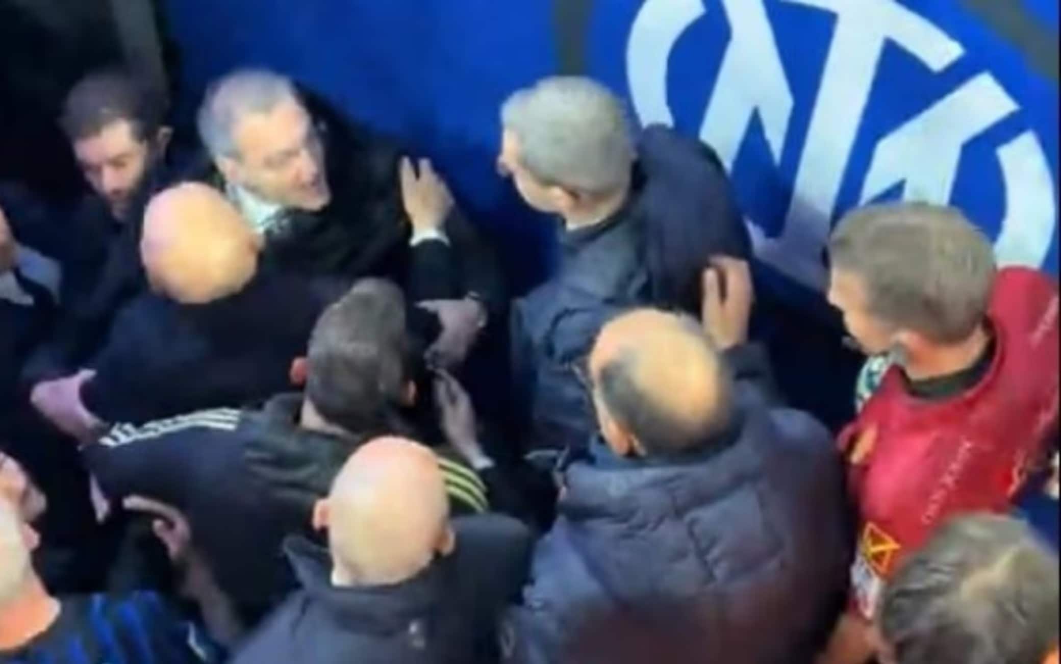 إيقاف كومولي حتى 31 مارس وكييليني حتى 27 فبراير بعد مباراة إنتر ويوفنتوس