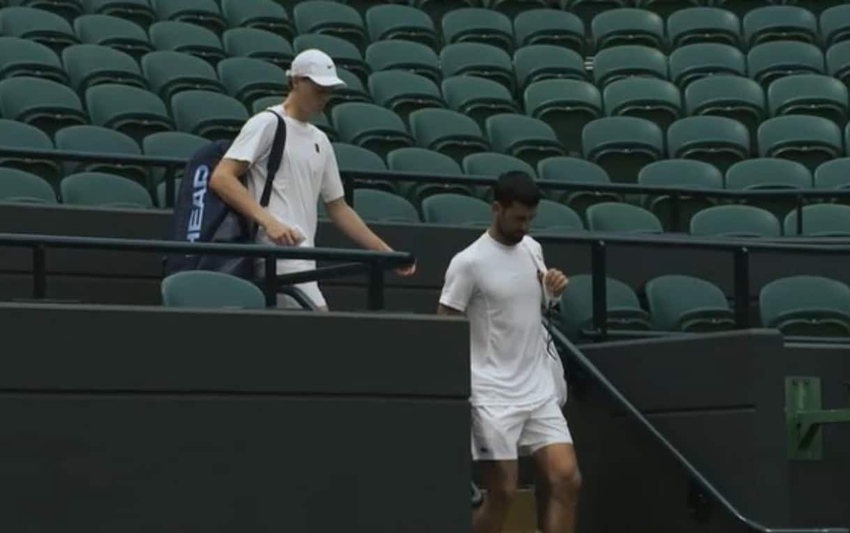 https://sport.sky.it/assets/images/ce0e2956940cb6a44405b49bf6931628154bb6fd/skysport/it/tennis/video/2026/06/25/sinner-djokovic-allenamento-wimbledon-video-1107680/sinner_djokovic_screen.jpg?im=Resize,width=1218
