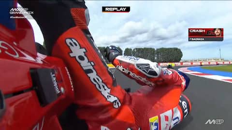Bagnaia, caduta oggi in MotoGP nel GP di San Marino a Misano. FOTO e ...