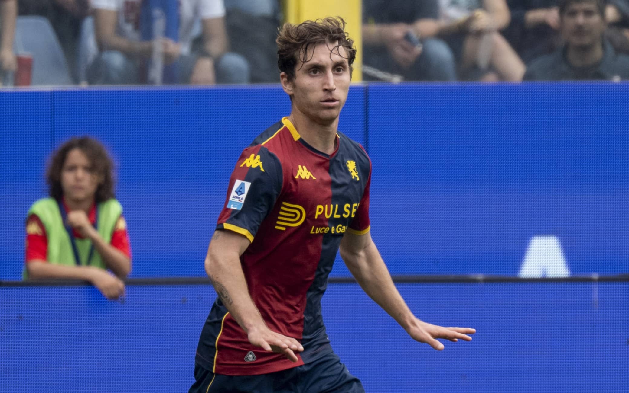 Genoa, scambio di documenti con la Roma per Baldanzi: le news di calciomercato