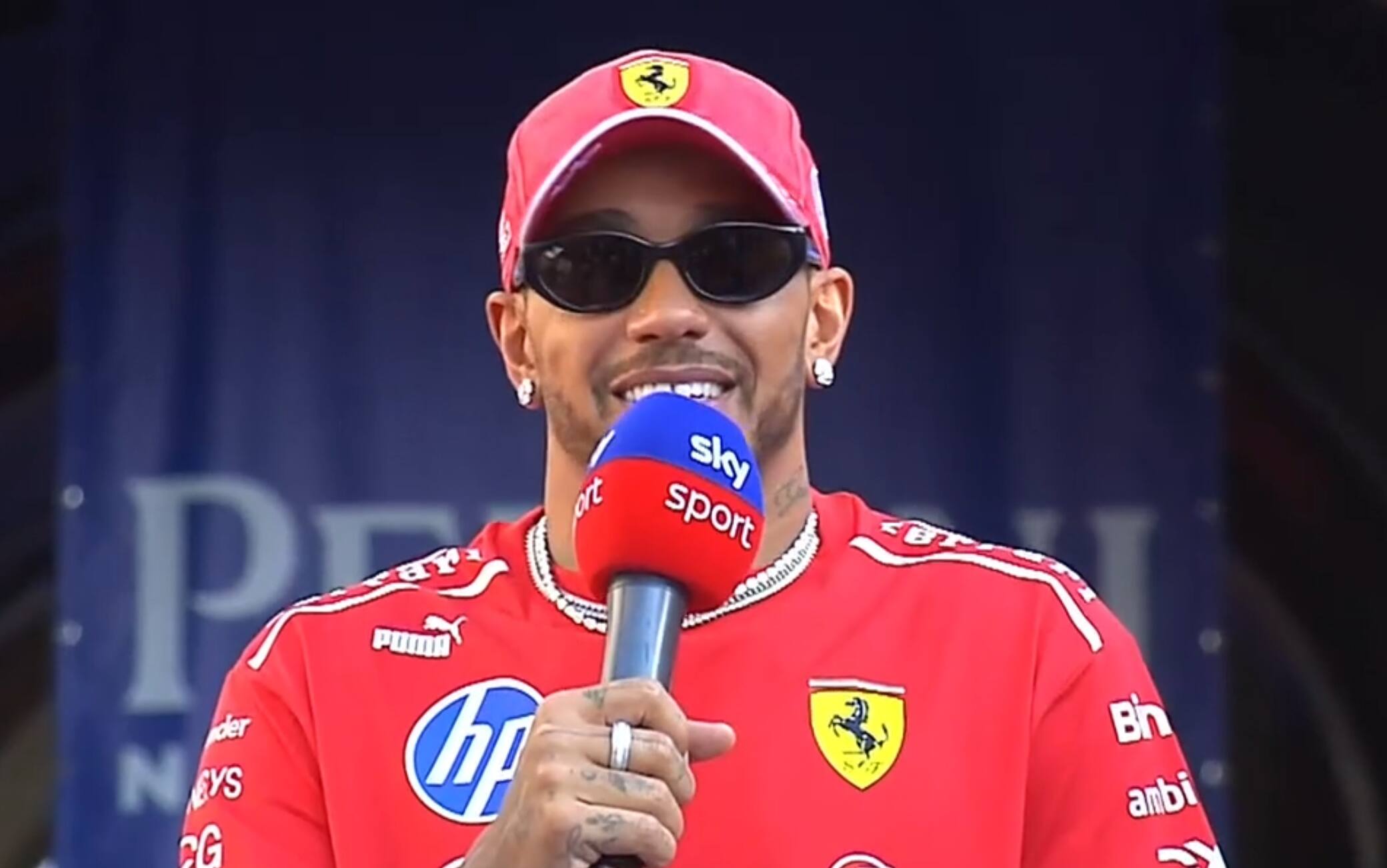 Hamilton: "Travolgente vedere tutti questi tifosi. Obiettivo riportare Ferrari al vertice"