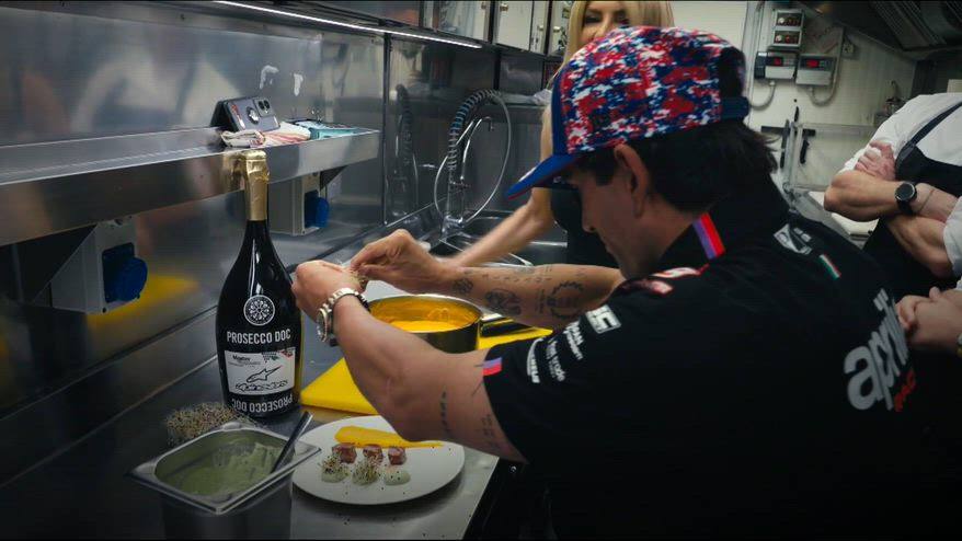 "Master of Hospitality", Martin ai fornelli in Alpinestar