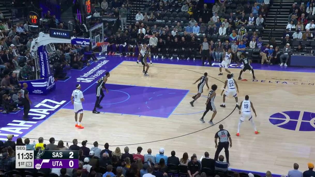 NBA, 36 punti per Victor Wembanyama contro Utah | Video Sky Sport