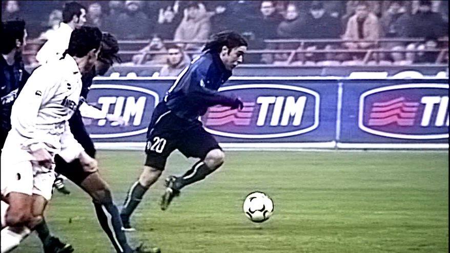 Recoba compie 50 anni: i suoi migliori gol con l'Inter