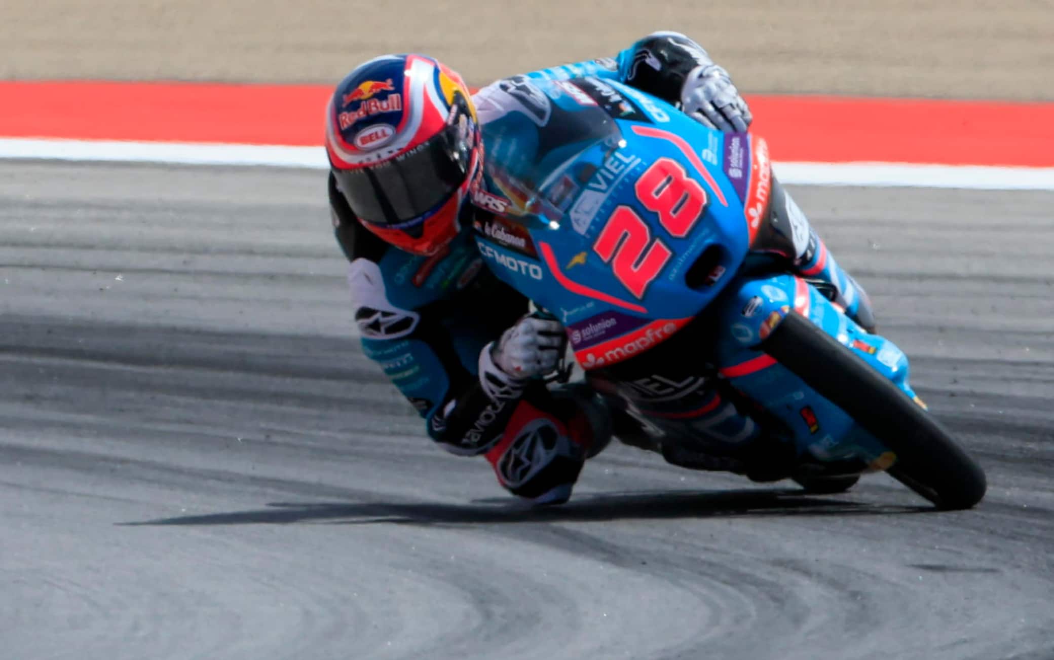 Moto3, impresa Quiles ad Aragon: vince a 20 giorni dall'operazione alla spalla. HIGHLIGHTS