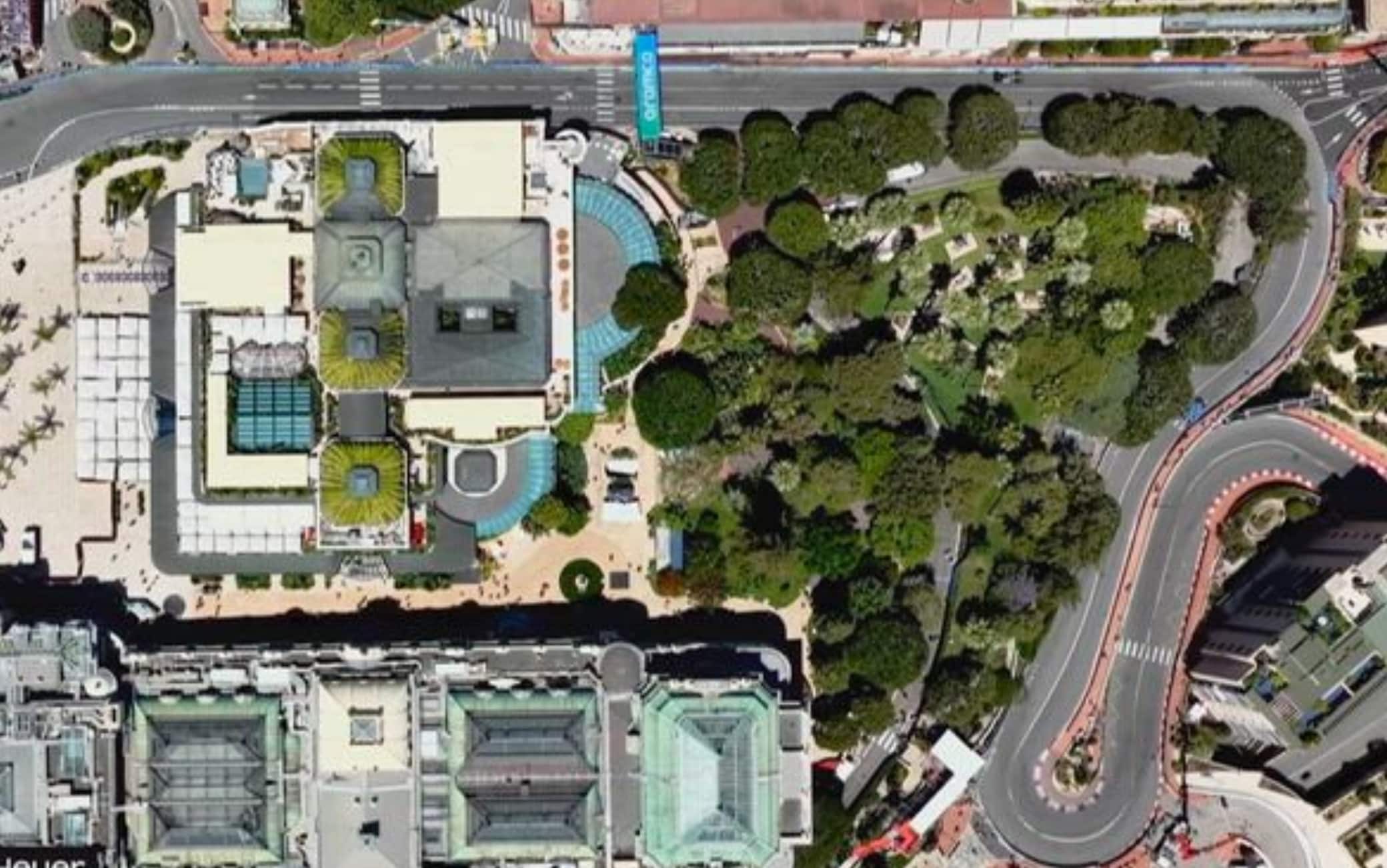 F1 a Monaco, la vista dall'alto è incredibile: sembra una 'pista dei bambini'. VIDEO