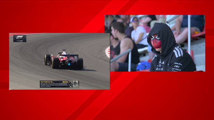 Kimi diventa Spiderman: in maschera in tribuna a Barcellona