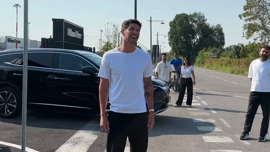 Calciomercato Inter, Stones: "Felice di essere qui"