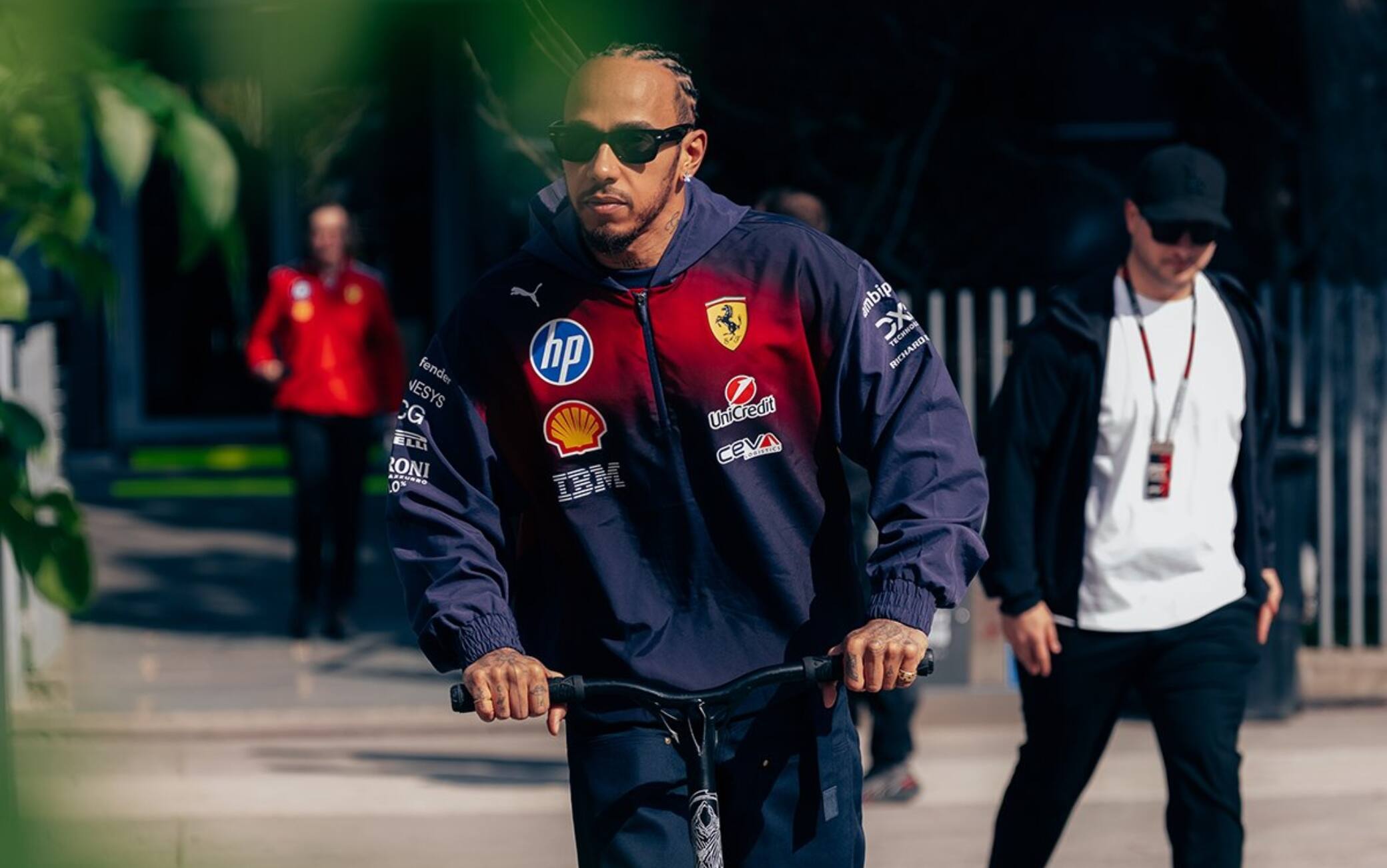 Ferrari, Hamilton: "Gap non impossibile da chiudere con Mercedes, fiducioso nel mio team"