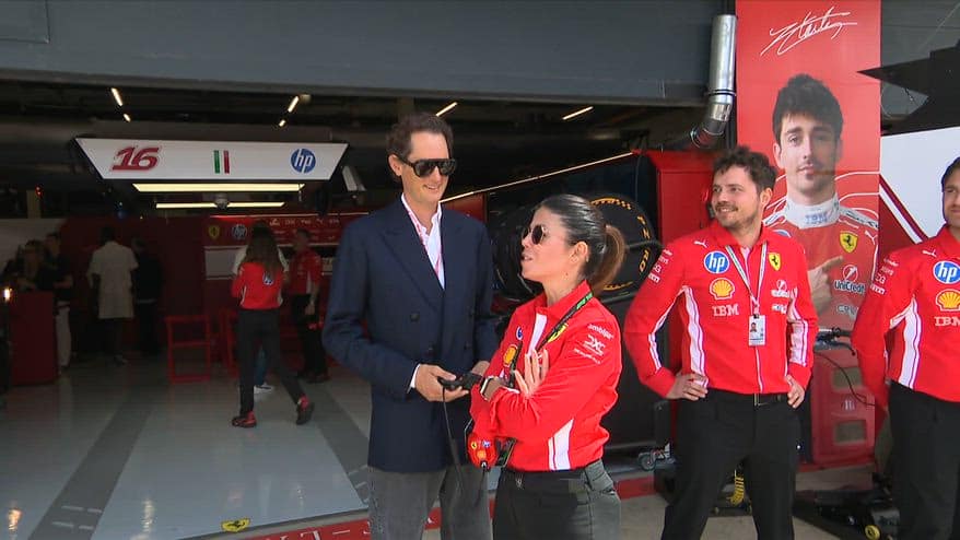 Ferrari, c'è anche il presidente Elkann a Silverstone