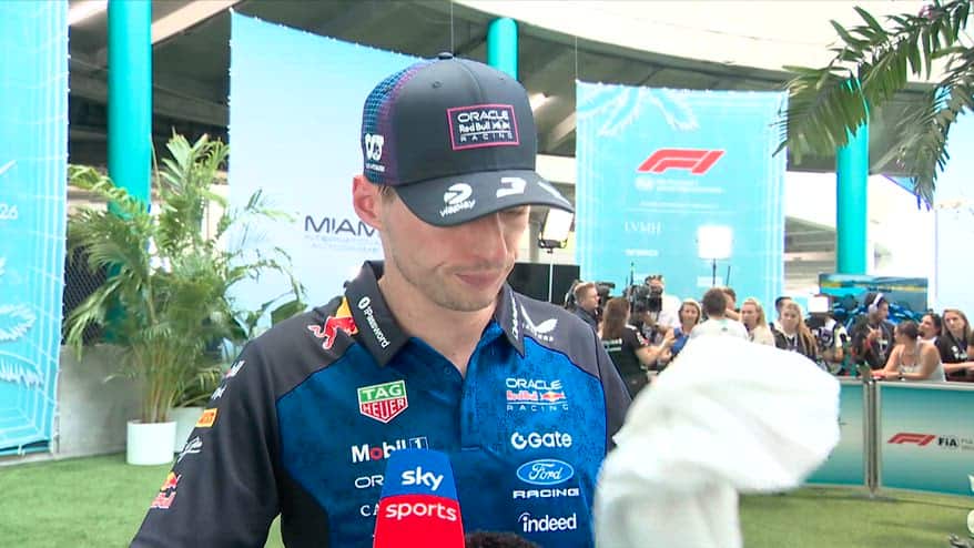 Verstappen: "Ho perso 4 secondi a lasciar passare Hamilton"