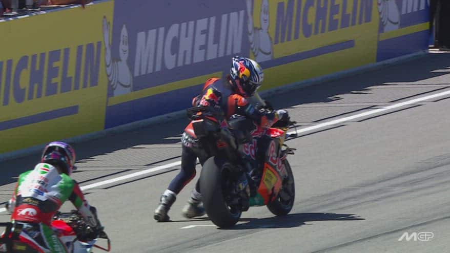 Sprint Aragon, Acosta sbaglia casella in griglia