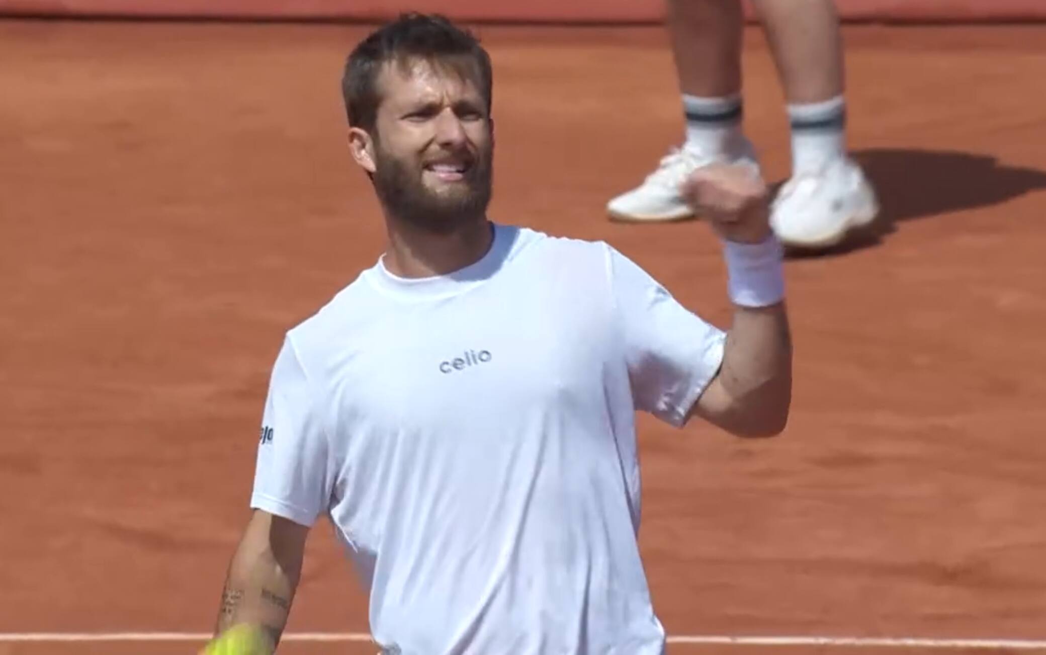 Moutet, magia a Barcellona: chiude il match point con una vera lezione di stile