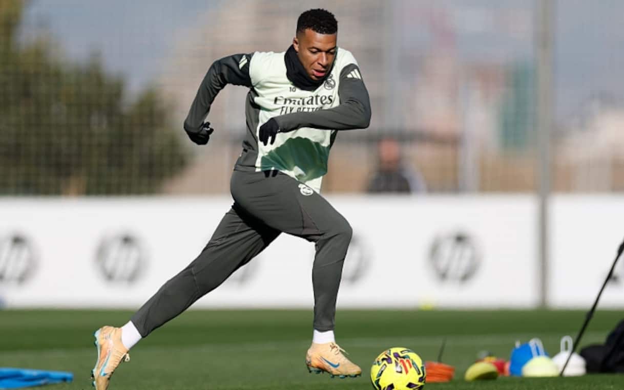 https://sport.sky.it/assets/images/d771443f23d8ea0583961e82a73617613c23bde1/skysport/it/calcio/liga/2026/01/06/mbappe-infortunio-real-madrid-supercoppa-news/mbappe_real_madrid_allenamento_getty.jpg?im=Resize,width=1218