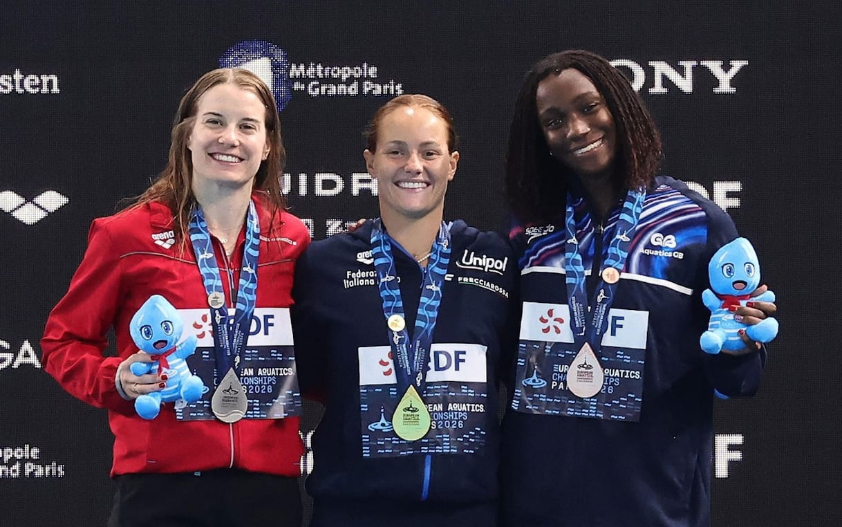 https://sport.sky.it/assets/images/d8a9ce24102abdf6f88af4d39cb2cde7cf3784fc/skysport/it/altri-sport/nuoto/video/2026/08/02/europei-nuoto-pellacani-oro-tuffi-trampolino-un-metro-1115609/ansa_pellacani_podio.jpg?im=Resize,width=1218