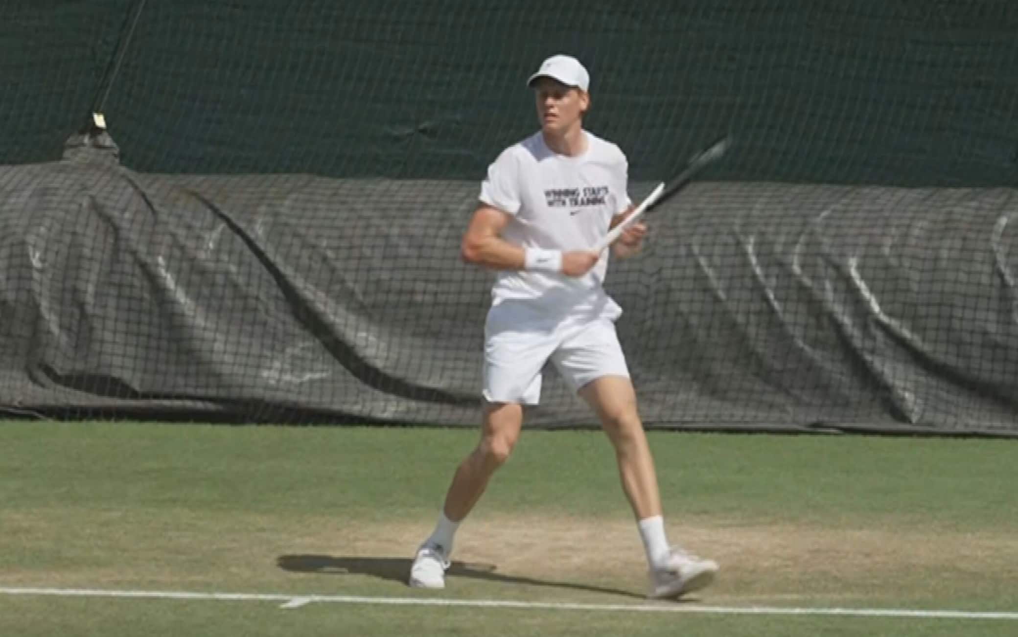 Wimbledon, Sinner in campo per il warm up prima di sfidare Borges