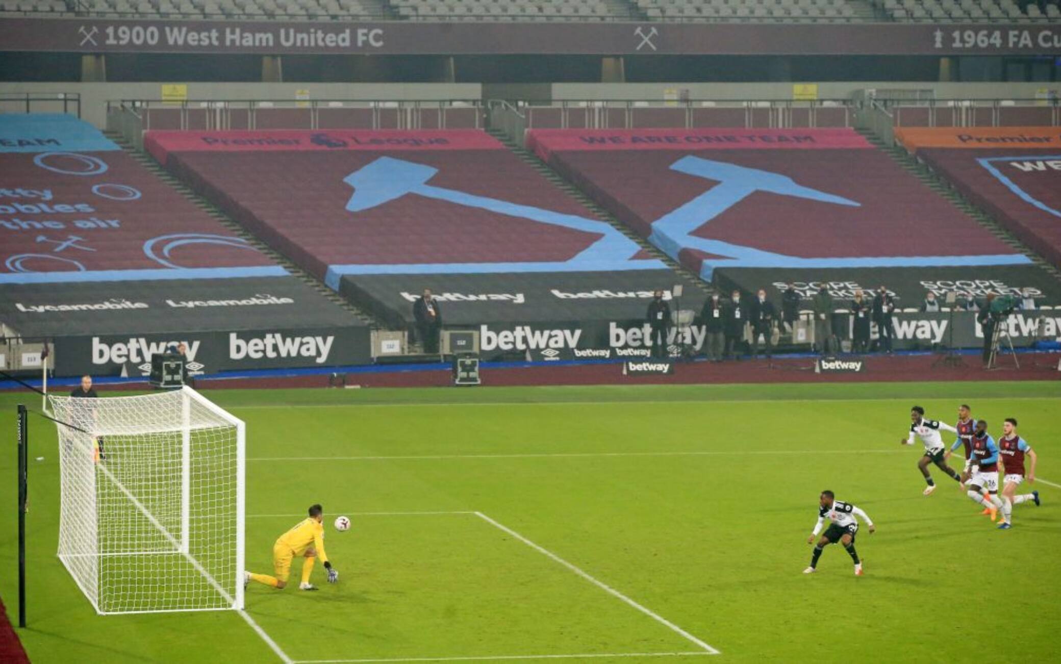 Il rigore fallito da Lookman