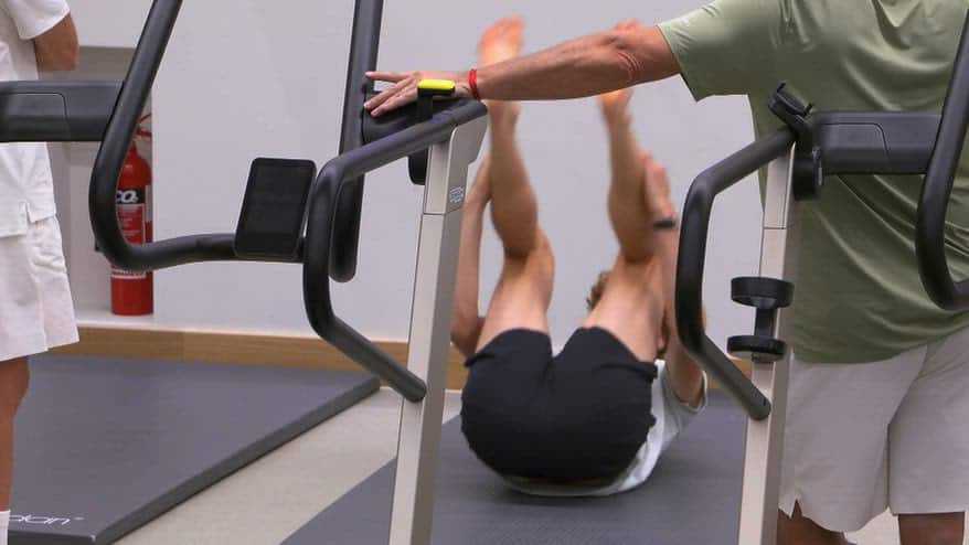 Sinner si prepara per Nole: palestra e allenamento indoor