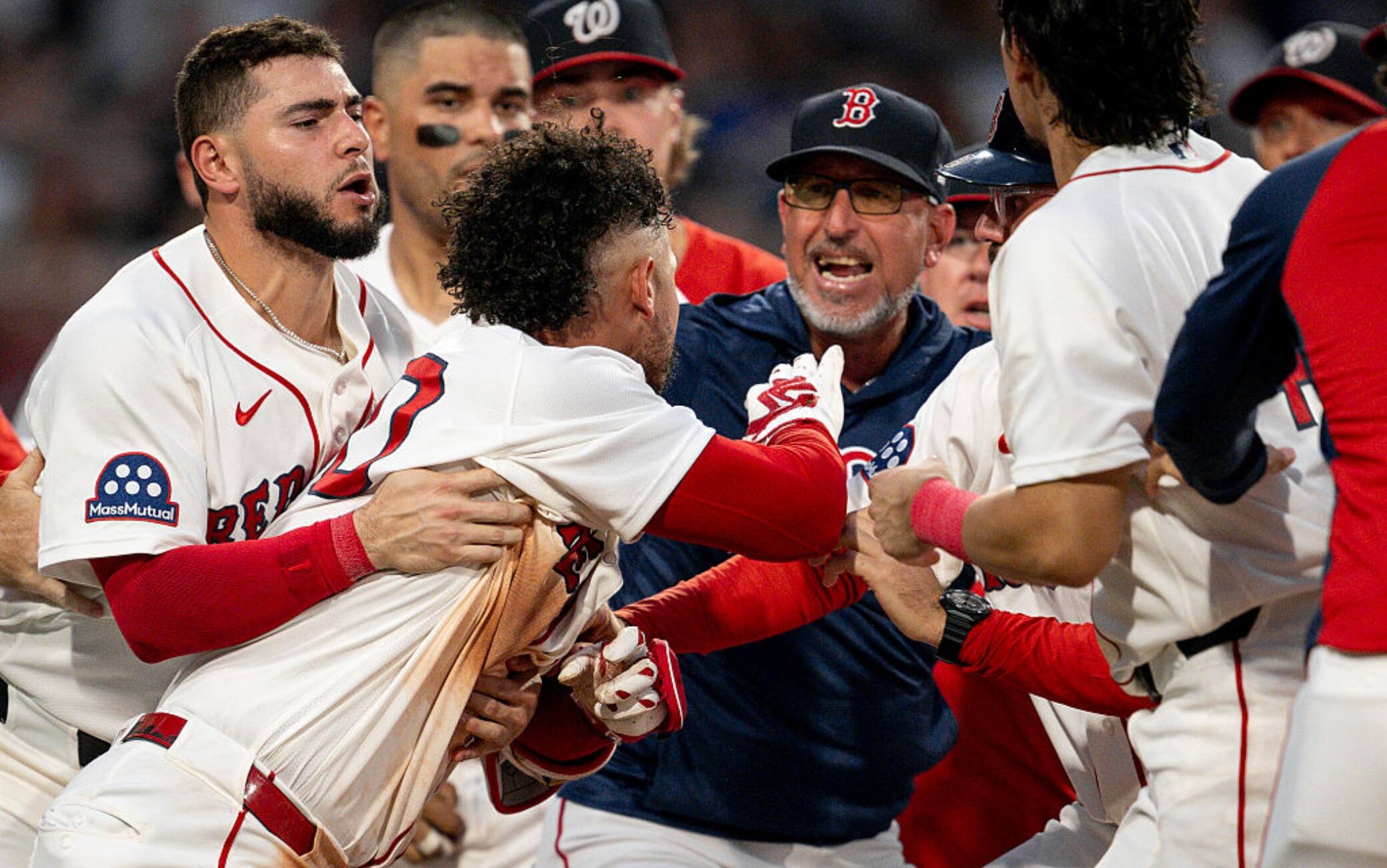 Mlb, maxi rissa tra Red Sox e Washington Nationals. Video