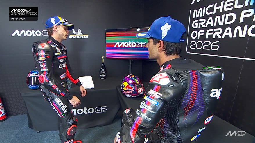 GP Francia, il retropodio con Martin, Bezzecchi e Ogura