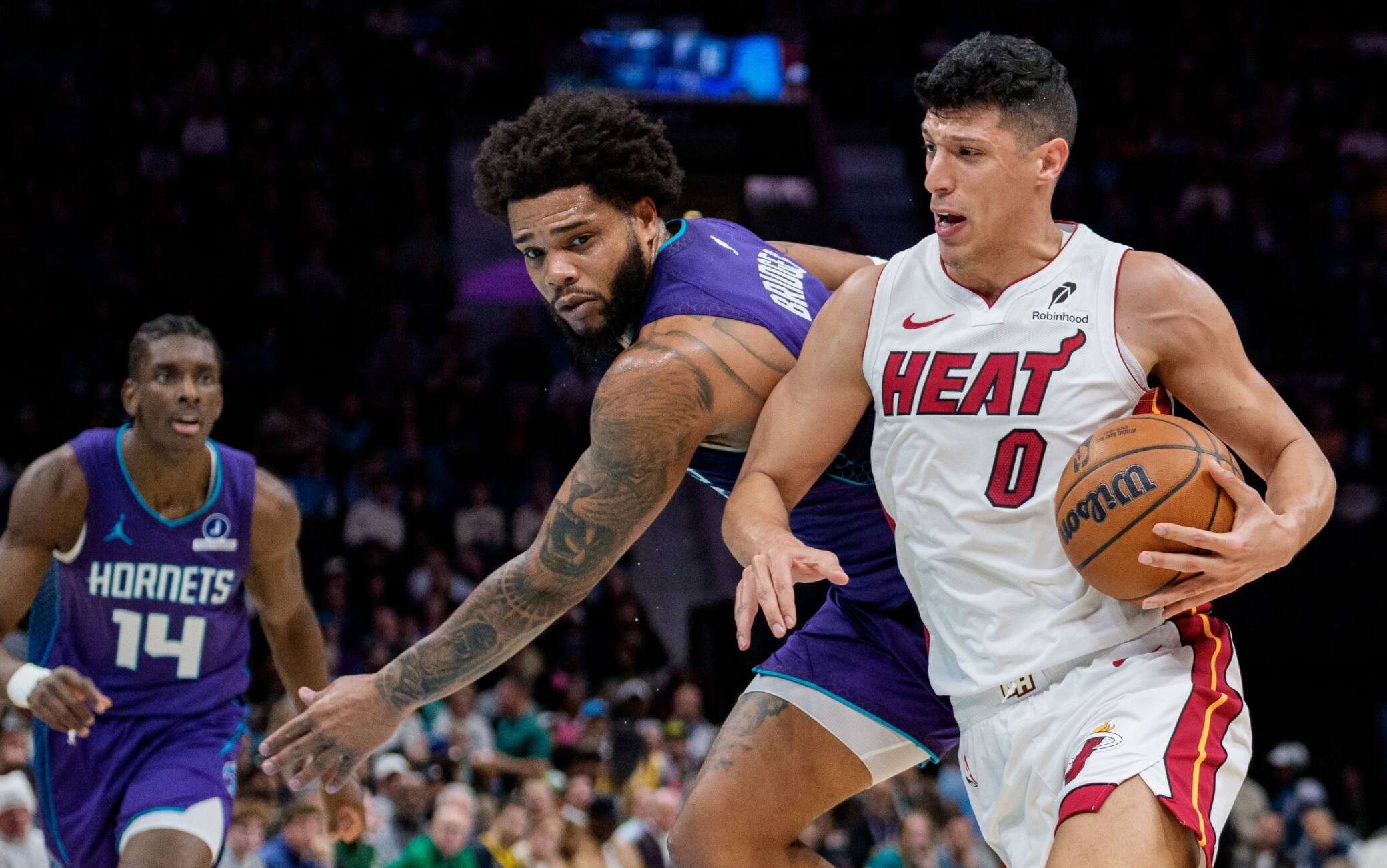  NBA, Charlotte e Miami al play-in: chi perde è fuori, chi vince può ancora sperare