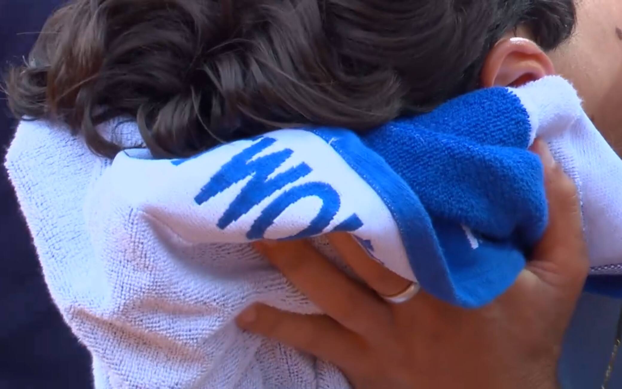 Musetti in lacrime a Roma dopo la vittoria su Cerundolo. VIDEO