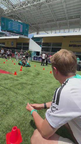 Kimi, 'ritorno sui kart': il giretto nel paddock a Miami