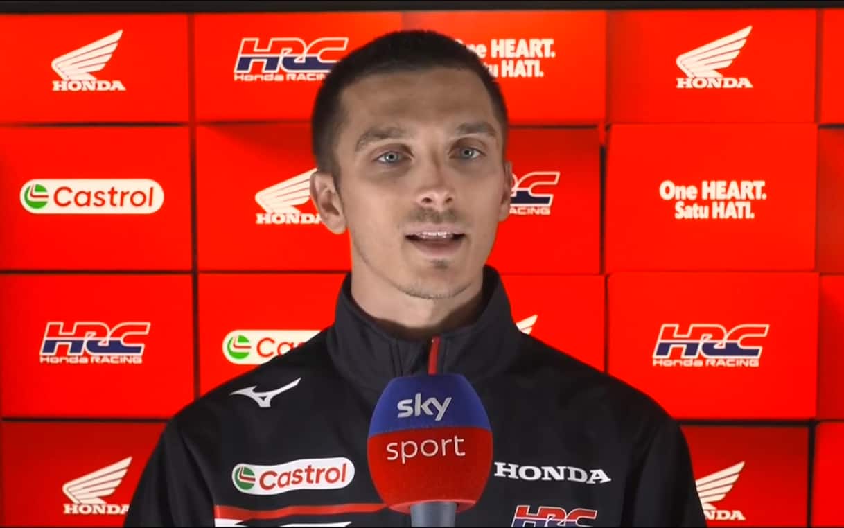 https://sport.sky.it/assets/images/e0badcf8cb18bfba51bee5a71ff25781ae0e19a7/skysport/it/motori/motogp/video/2026/08/06/luca-marini-honda-ktm-tech3-intervista-1116299/marini_screen_intv.jpg?im=Resize,width=1218