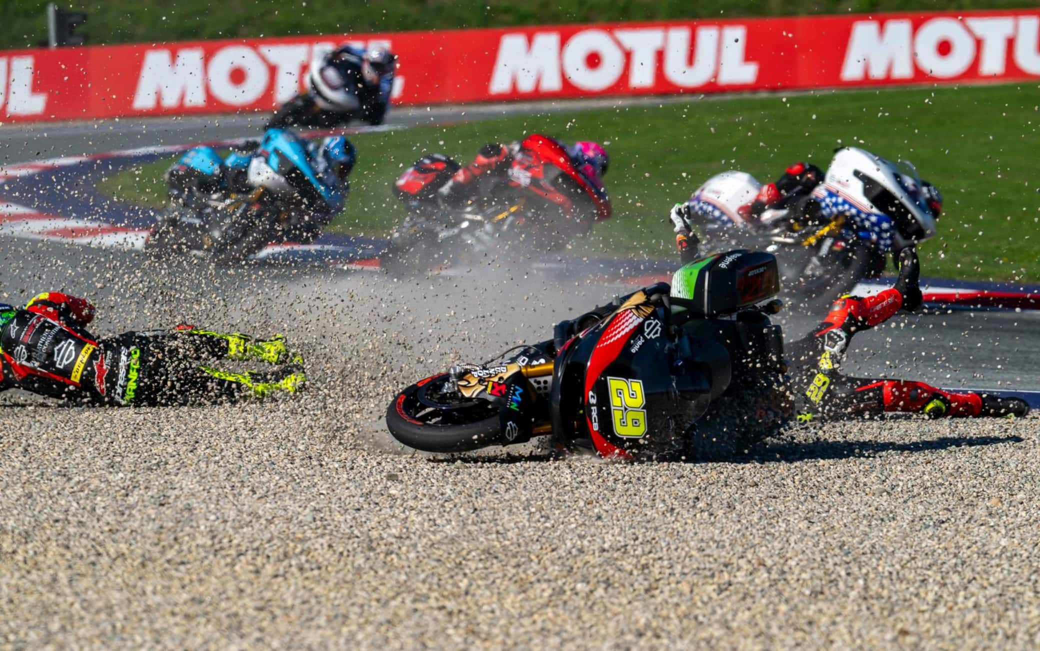 Harley Davidson, Iannone e l'incidente di oggi in Austria con Granado. FOTO