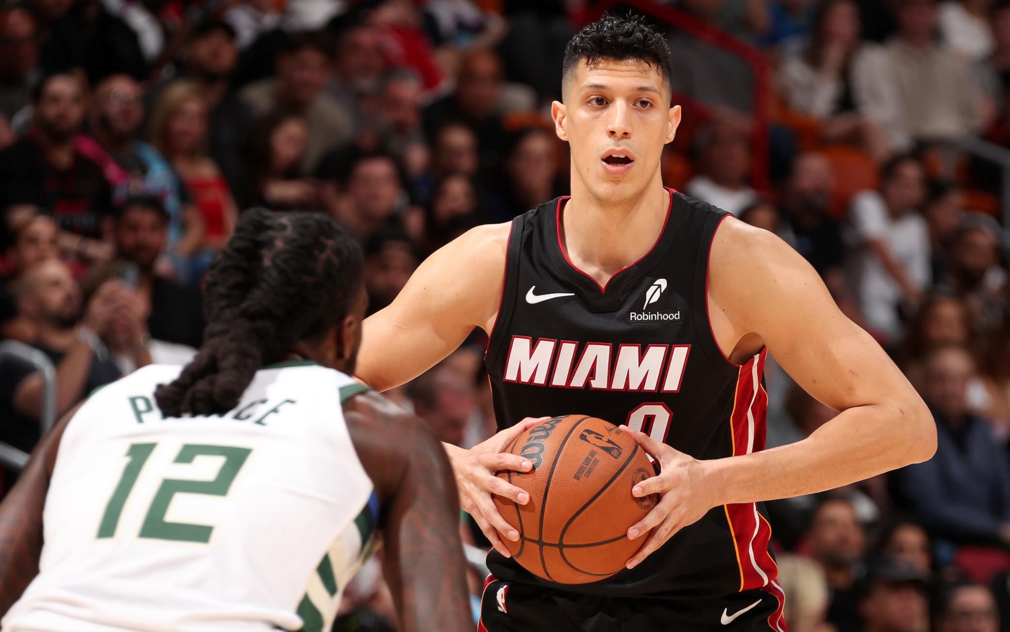 NBA, Simone Fontecchio segna 8 punti e Miami continua a vincere. VIDEO