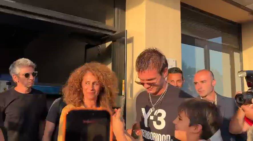 Mastantuono è arrivato a Firenze: il VIDEO e l'accoglienza