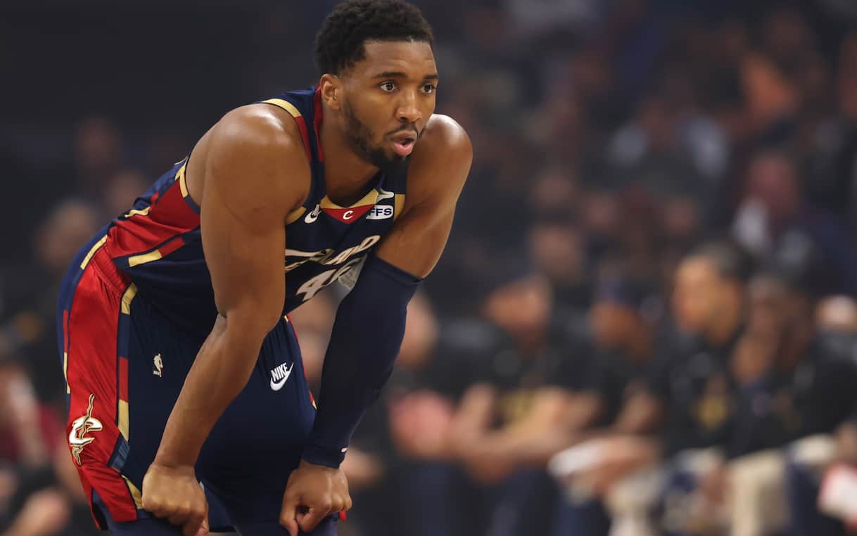 https://sport.sky.it/assets/images/e45bf6d2bc7f3b505a2449222fe3d22ab353c352/skysport/it/nba/2026/05/26/nba-risultati-partite-playoff-notte-26-maggio-video/Donovan_Mitchell_Getty_Cleveland_Cavaliers.jpg?im=Resize,width=1218