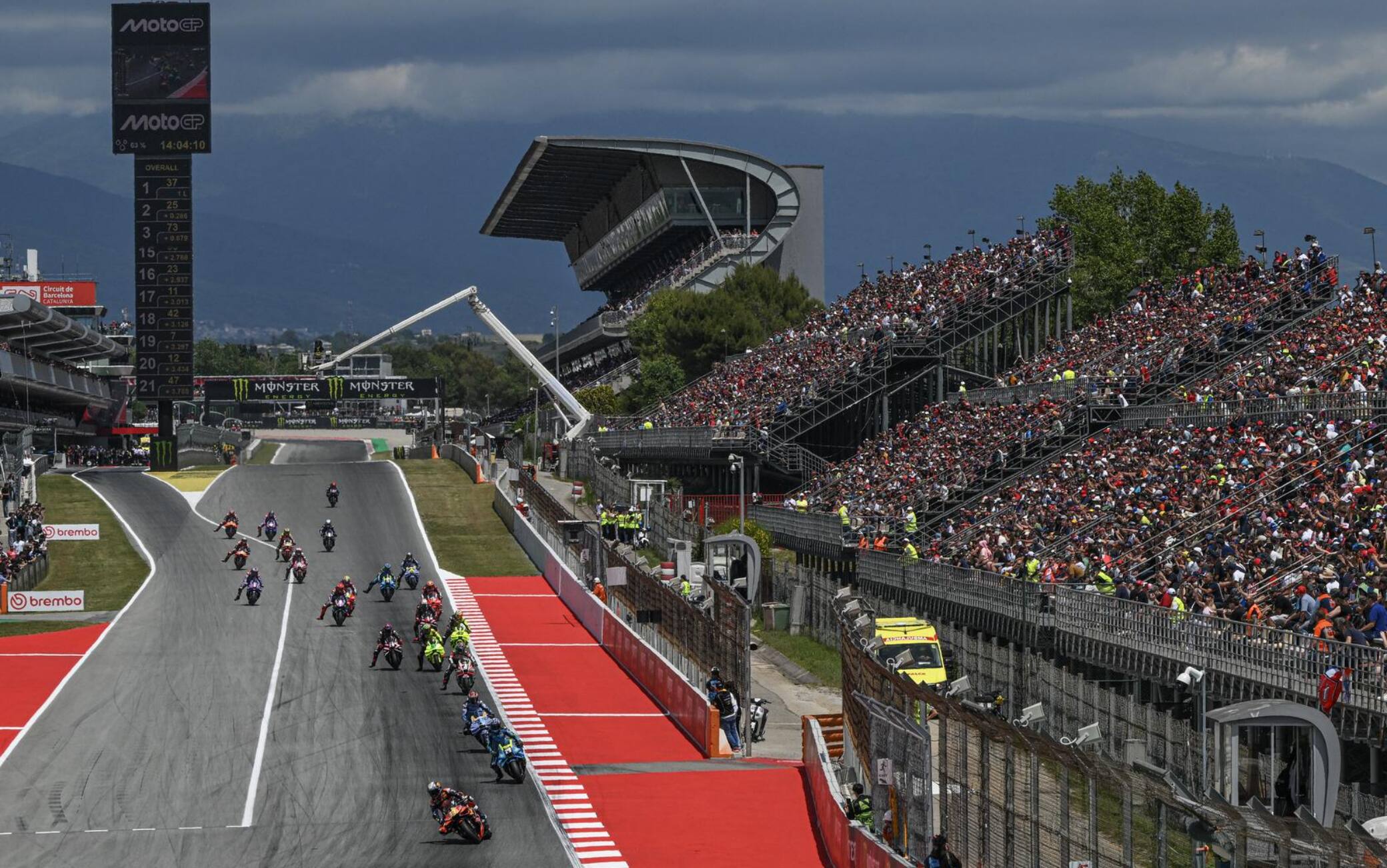 GP Barcellona, la partenza va spostata più avanti? L'analisi dopo l'incidente di Zarco