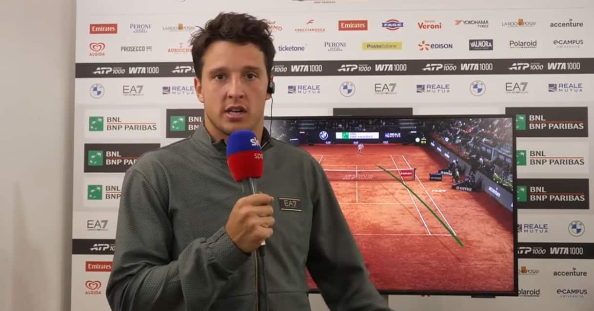 https://sport.sky.it/assets/images/e5b2bc16ff55fca31bf95d79357ef787017ba552/skysport/it/tennis/video/2026/05/14/darderi-atp-roma-intervista-video-1097765/og_screen_darderi_intv.jpg?im=Resize,width=1218
