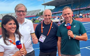 Nicola Roggero, Franco Bragagna e Stefano Baldini assieme a Federica Frola