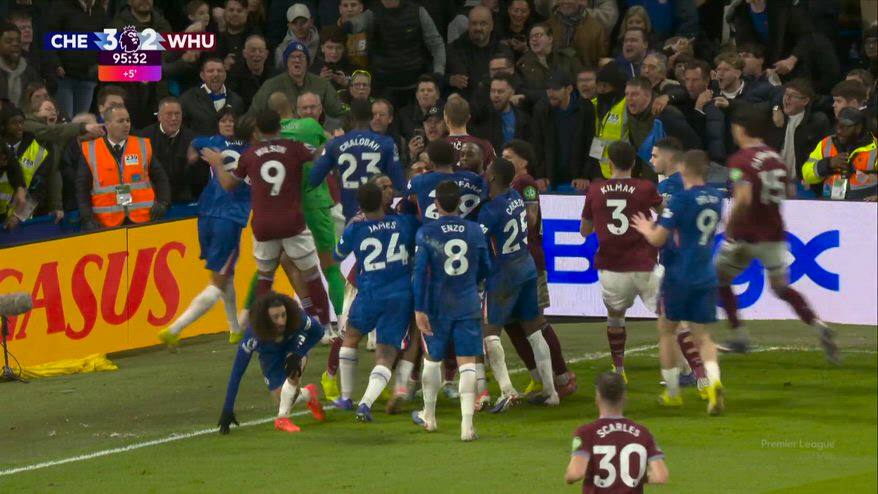 Alta tensione tra Chelsea e West Ham: la rissa è incredibile