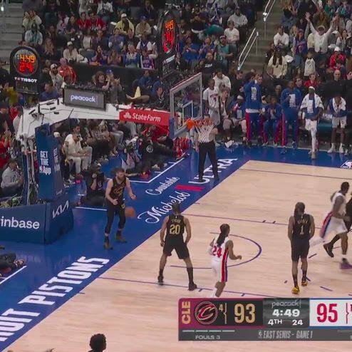 NBA, tre schiacciate consecutive di Duren lanciano Detroit