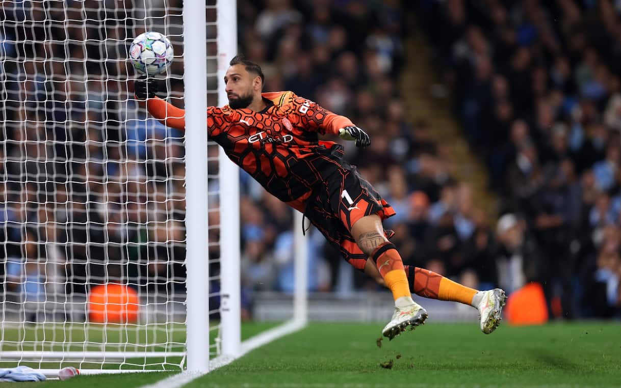 Paris Saint-Germain beats Manchester City 4-2 at Etihad