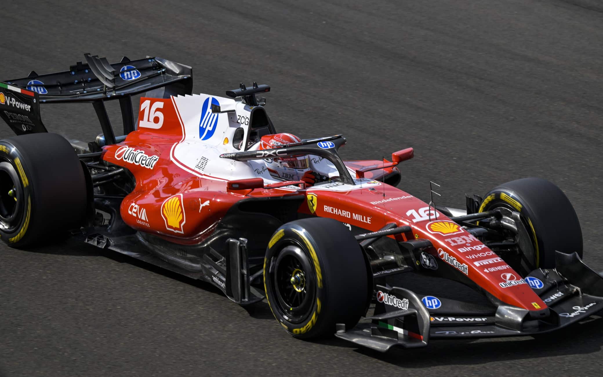 Ferrari, giornata di test a Imola con Hamilton, Leclerc e Camara. VIDEO
