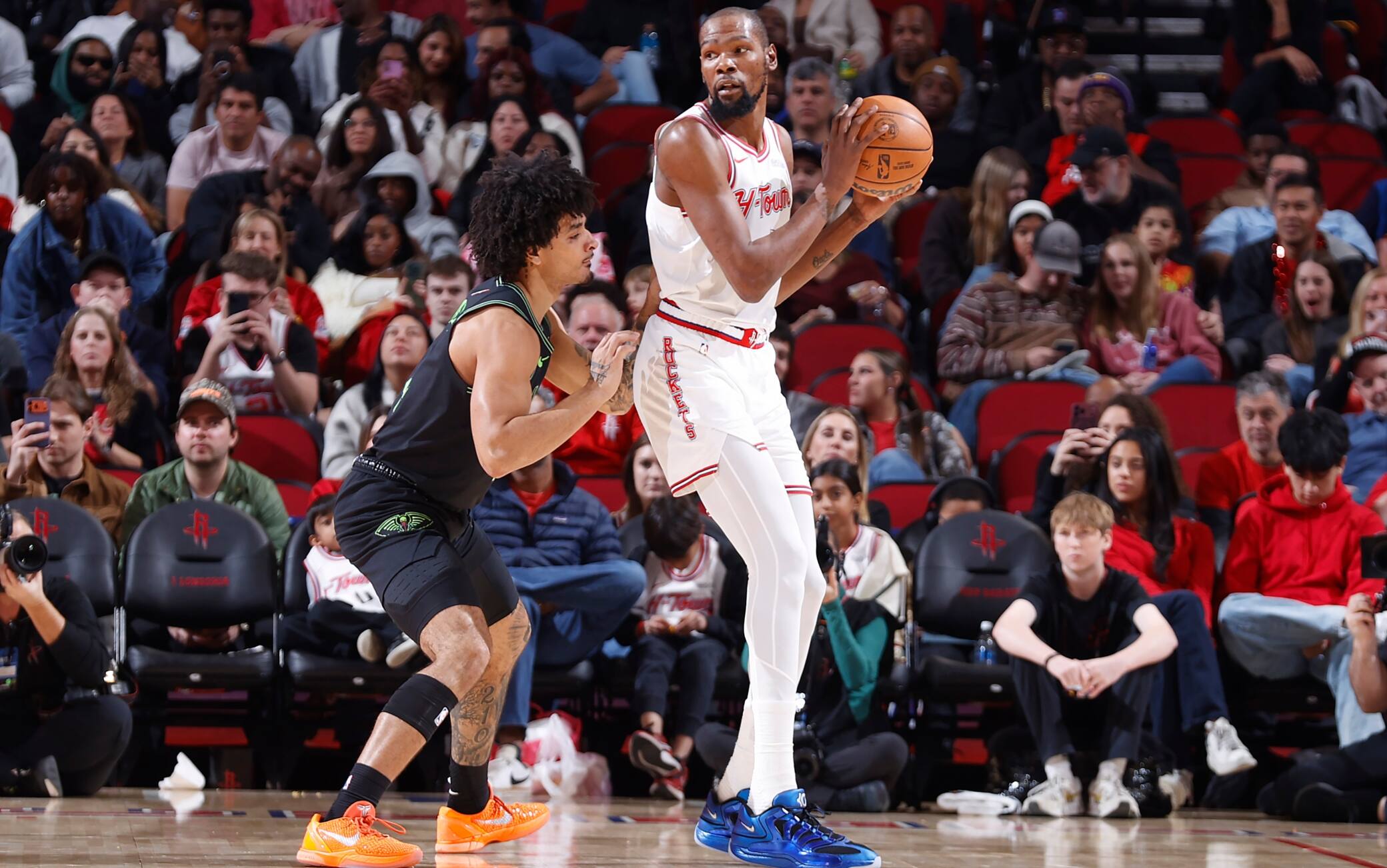 NBA, Durant supera Nowitzki tra i marcatori all-time...con un canestro alla Nowitzki