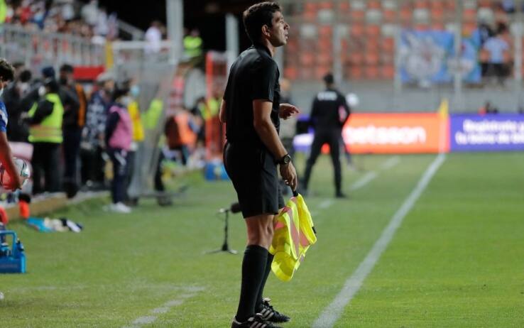 Uno dei due assistenti con la "bandierina" incriminata