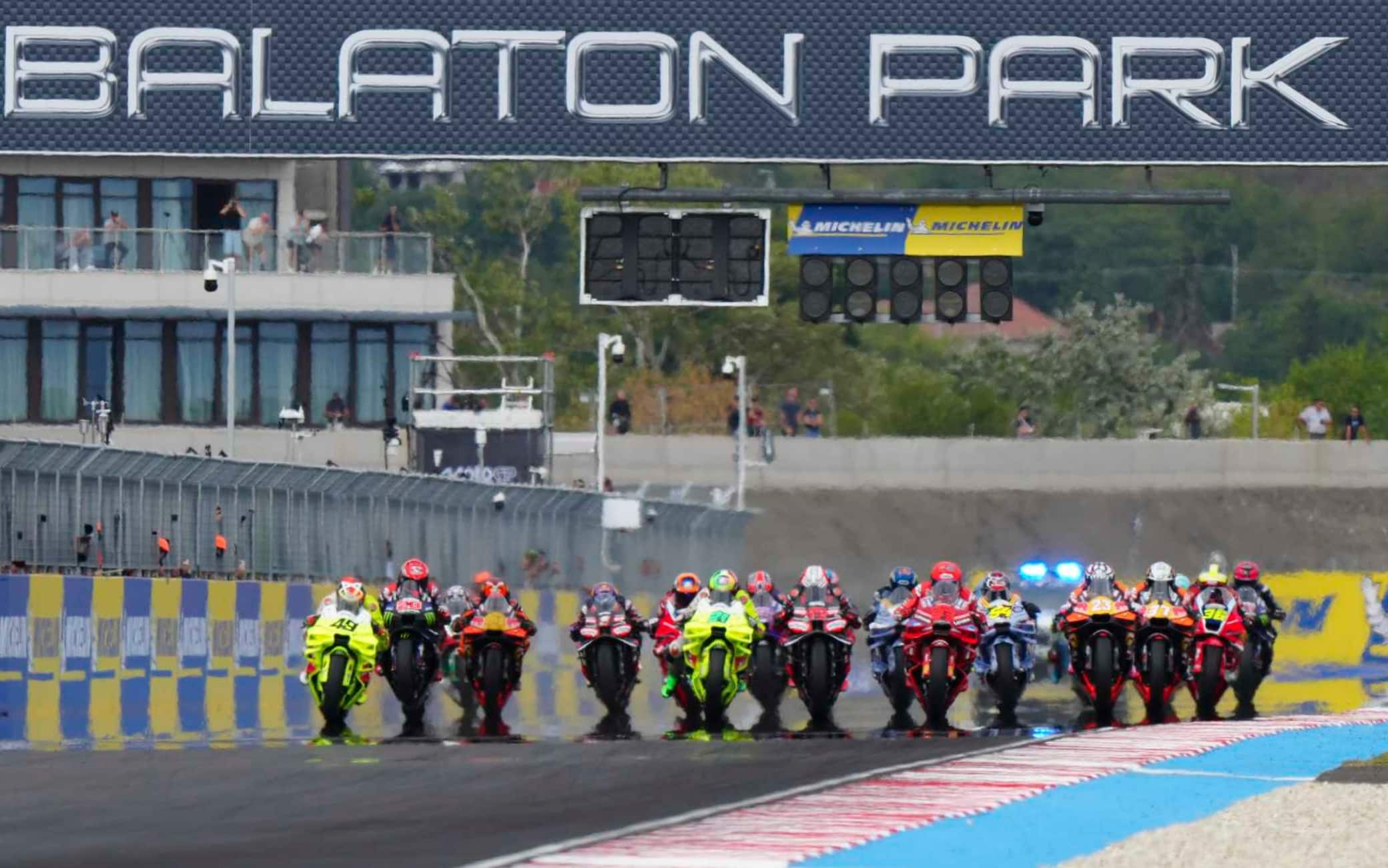 MotoGP, partenza stile F1 in futuro? In Ungheria (Balaton Park) il primo test