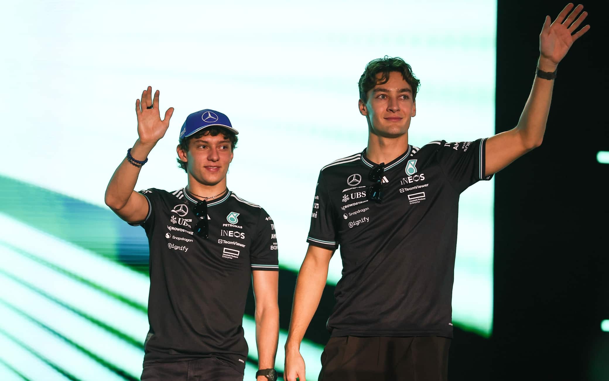 F1, la presentazione Mercedes per il Mondiale 2026: i piloti Antonelli e Russell